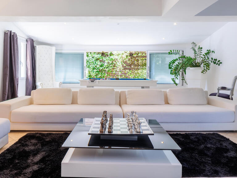 House Bonifacio - 10 bedrooms - 400m²