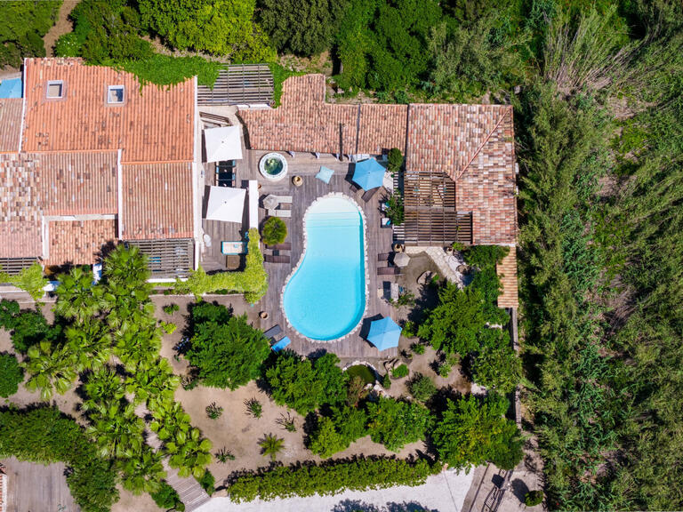 House Bonifacio - 10 bedrooms - 400m²