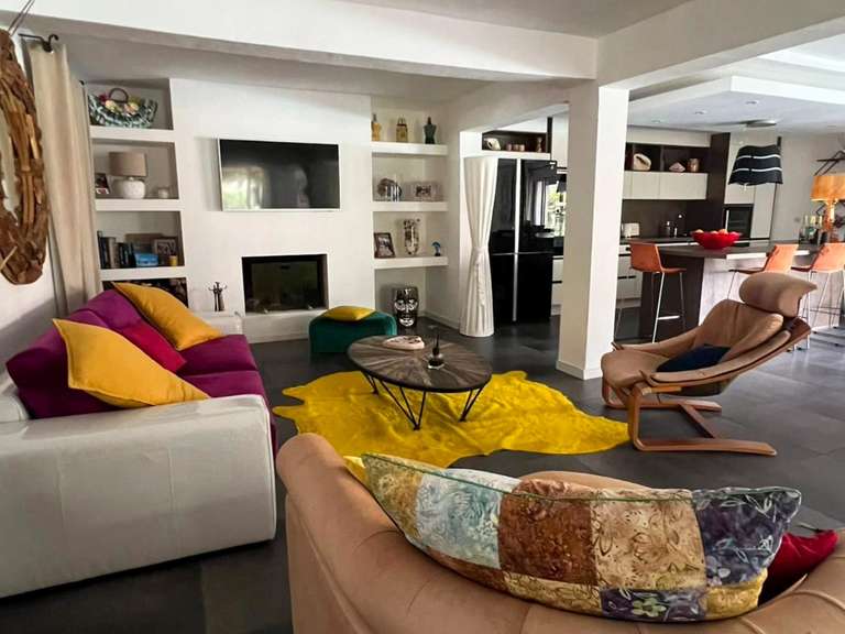 Maison Bonifacio - 10 chambres - 680m²