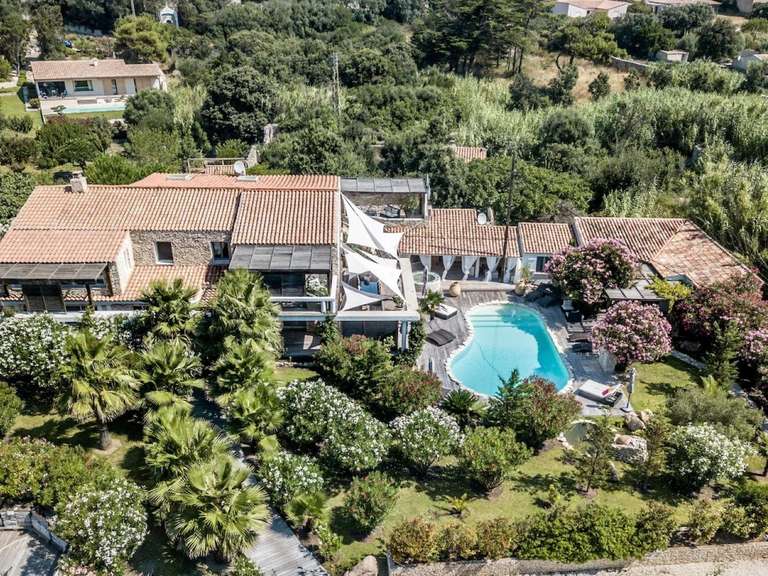 Maison Bonifacio - 10 chambres - 680m²