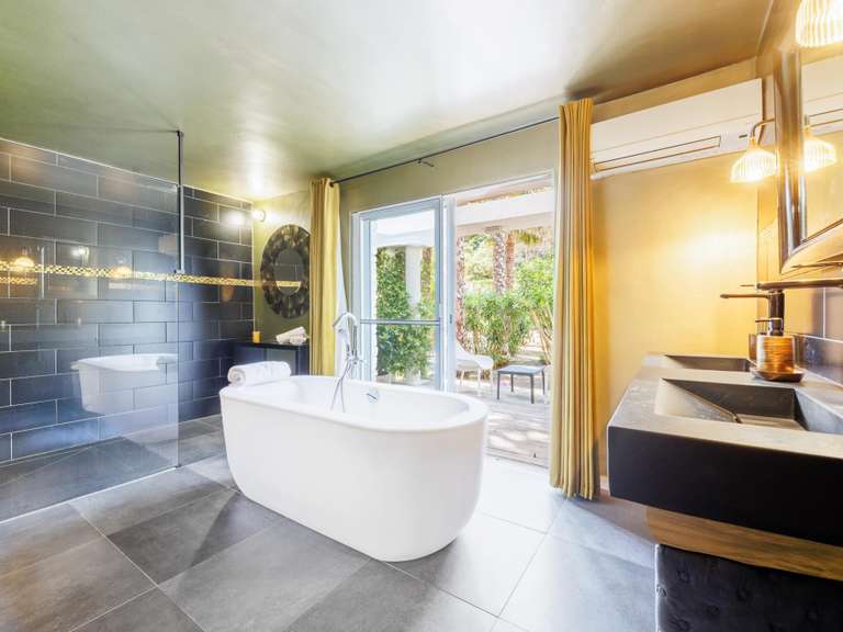 Maison Bonifacio - 8 chambres - 680m²