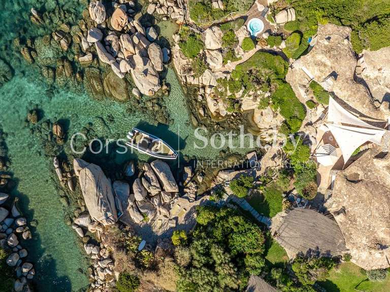 House Bonifacio - 8 bedrooms - 600m²