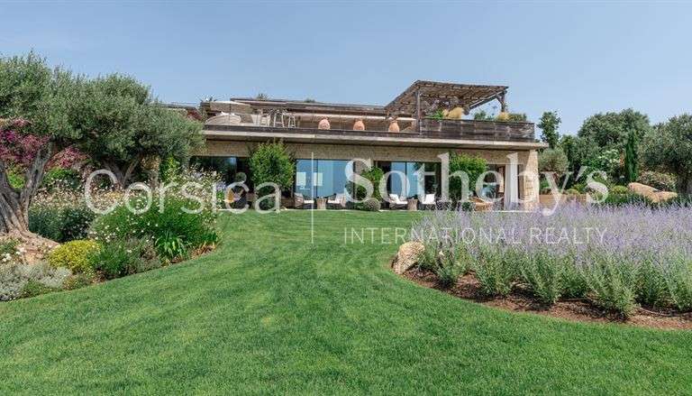 Maison Bonifacio - 7 chambres - 750m²