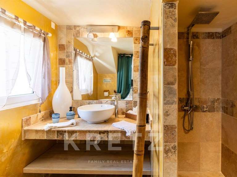 Maison Bonifacio - 10 chambres - 674m²