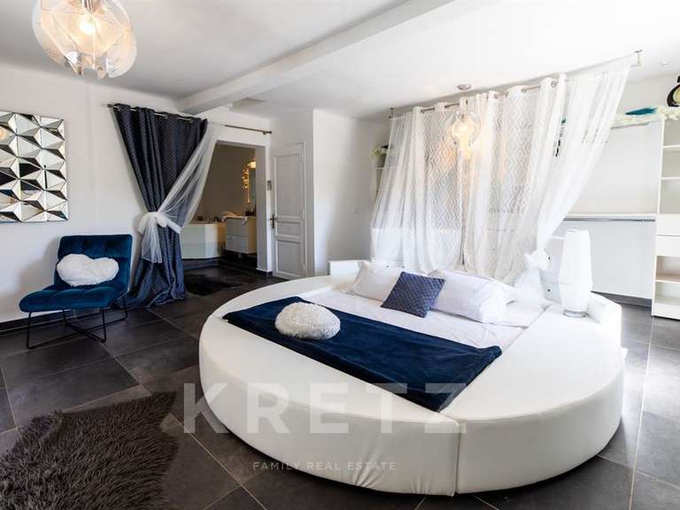 Maison Bonifacio - 10 chambres - 674m²