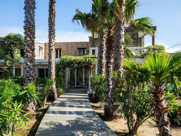 Maison Bonifacio - 10 chambres - 674m²