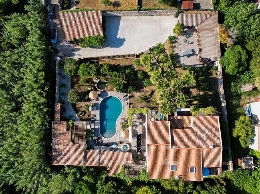 Maison Bonifacio