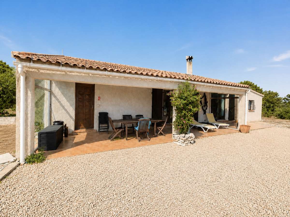 Maison Bonifacio