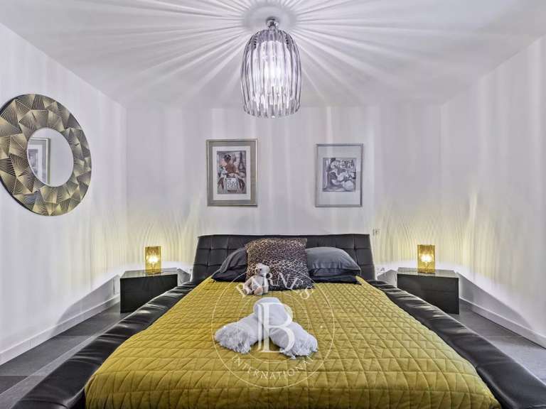 Villa Bonifacio - 497m²