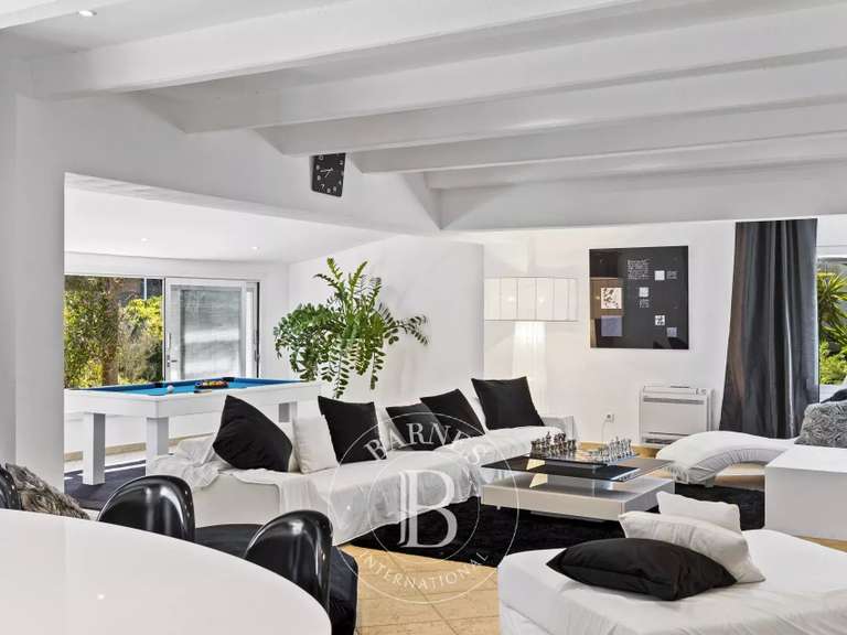 Villa Bonifacio - 497m²