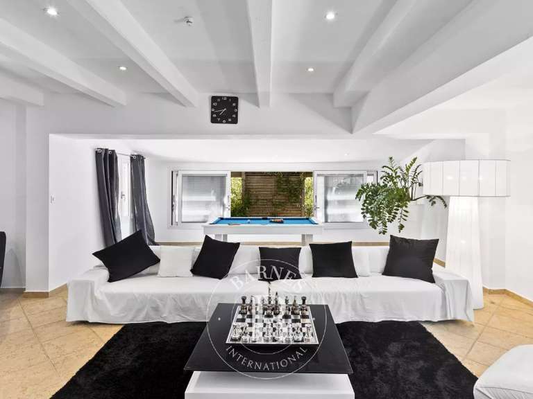 Villa Bonifacio - 497m²