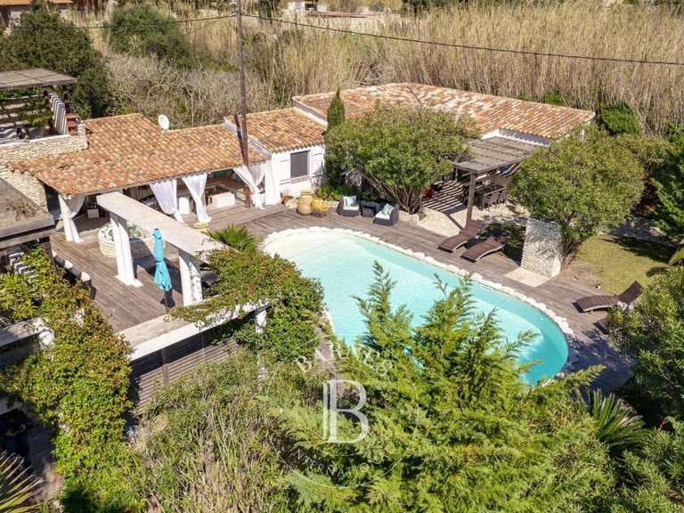 Villa Bonifacio - 497m²