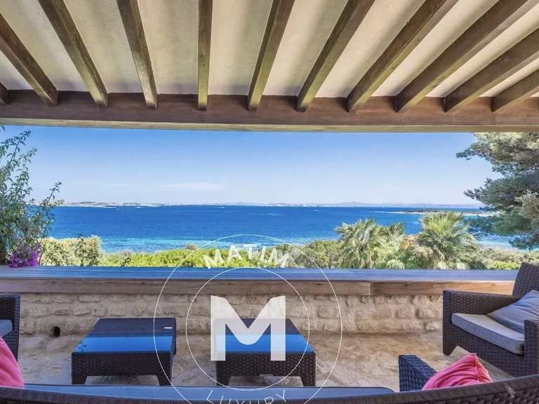 Villa with Sea view Bonifacio - 5 bedrooms - 30000m²