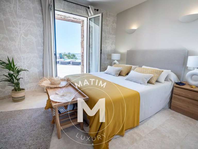 Villa Bonifacio - 6 chambres - 29708m²