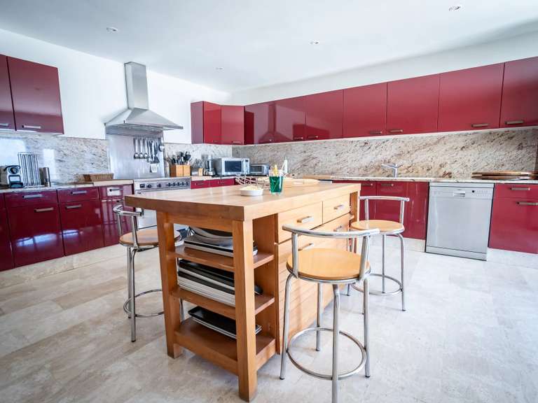Villa Bonifacio - 6 bedrooms - 29708m²