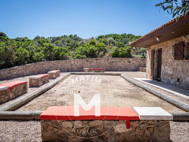 Villa Bonifacio - 6 chambres - 29708m²