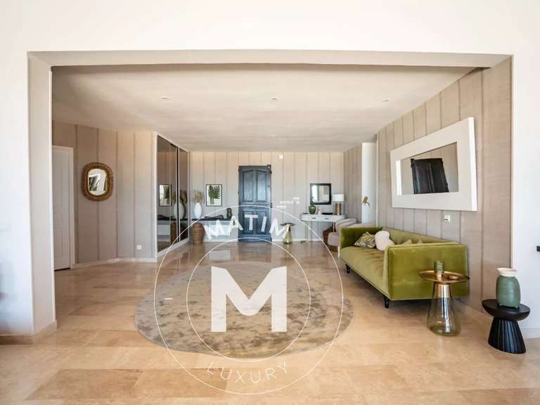 Villa Bonifacio - 6 chambres - 29708m²