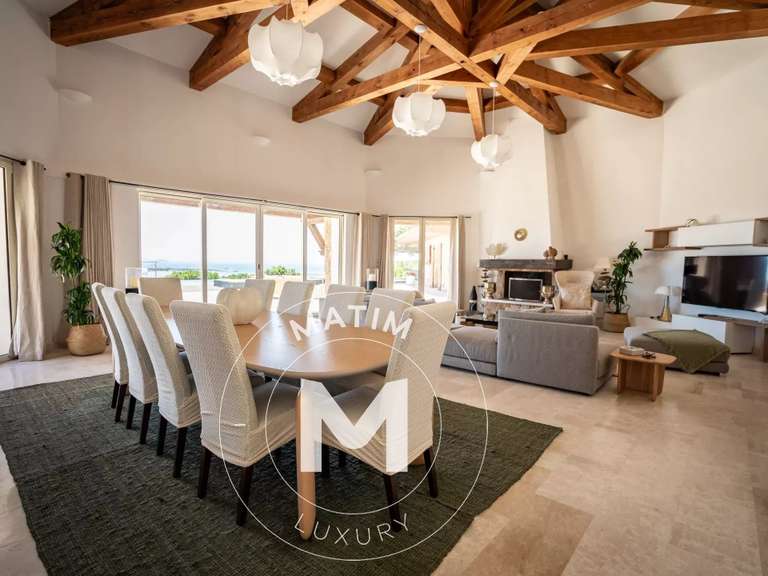 Villa Bonifacio - 6 chambres - 29708m²