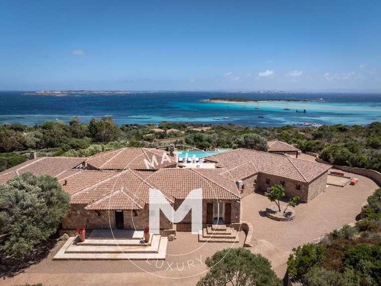 Villa Bonifacio - 6 chambres - 29708m²