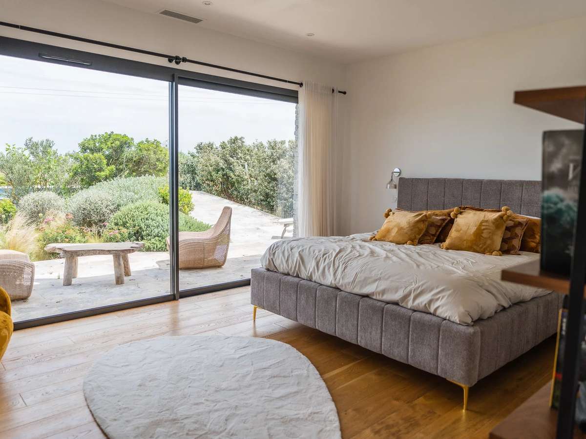 Villa Bonifacio