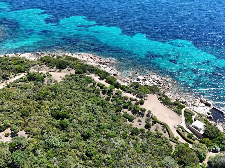 Villa with Sea view Bonifacio - 5 bedrooms - 30000m²