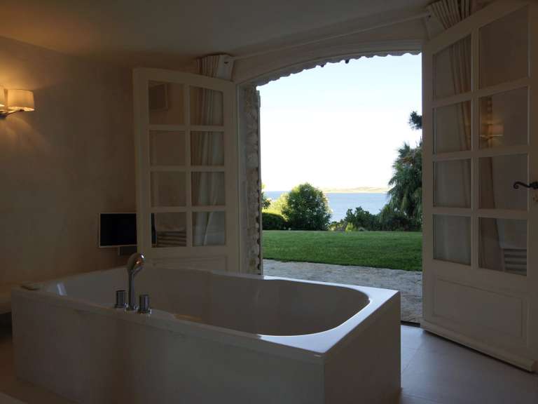 Villa with Sea view Bonifacio - 5 bedrooms - 30000m²