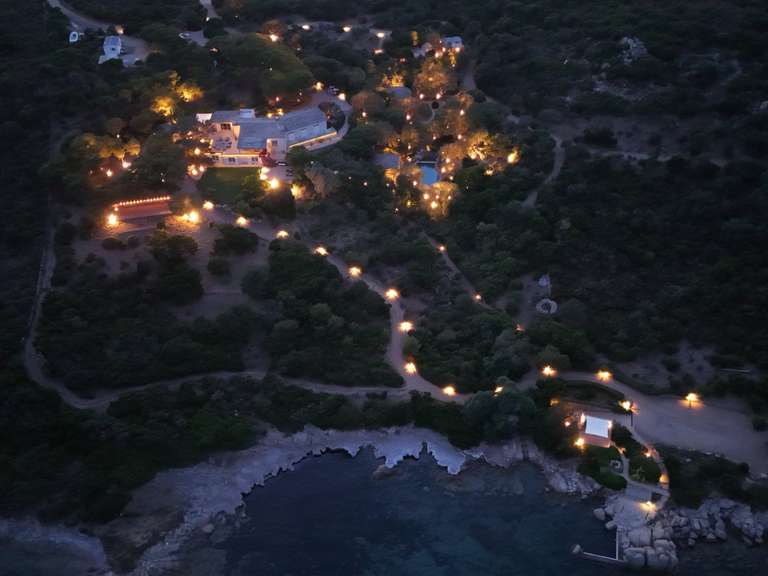 Villa with Sea view Bonifacio - 5 bedrooms - 30000m²