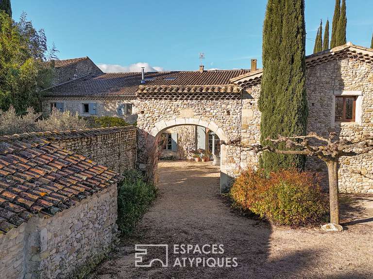 Maison Bonlieu-sur-Roubion - 6 chambres - 350m²