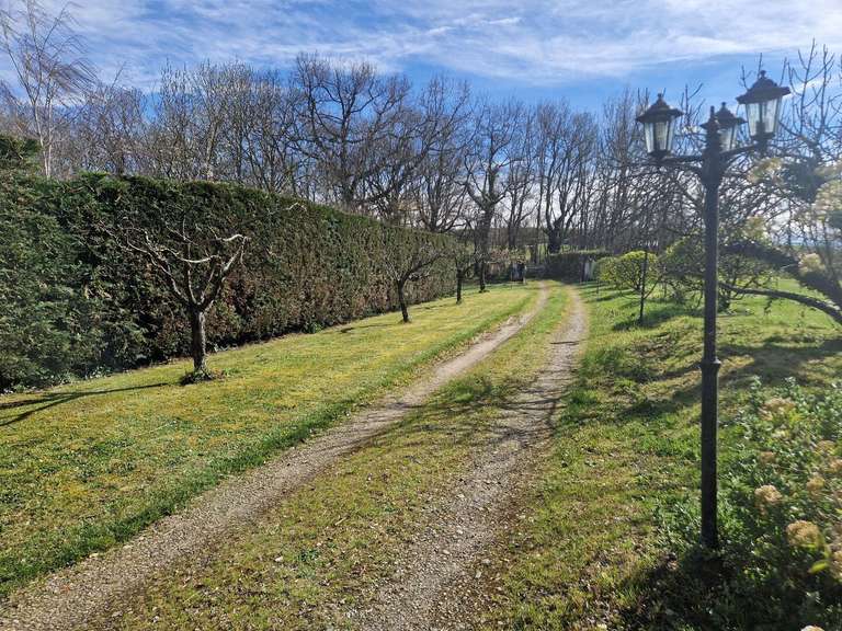 Propriété Bonnac - 8 chambres - 391m²