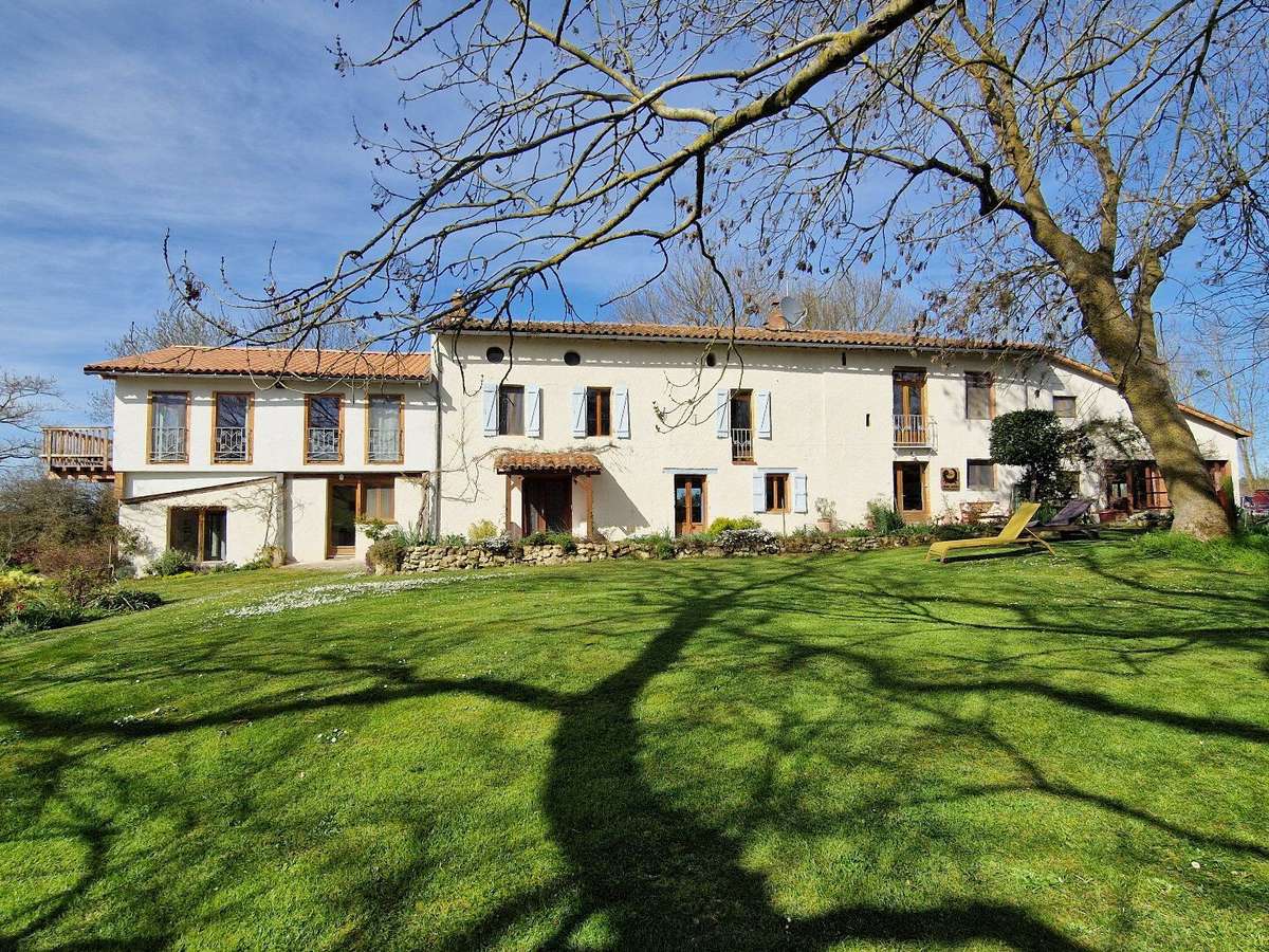 Property Bonnac