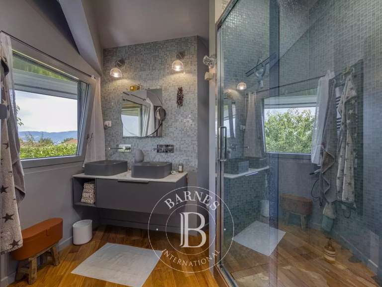 Maison Bonne - 4 chambres - 209m²