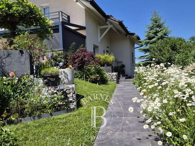 Maison Bonne - 4 chambres - 127m²