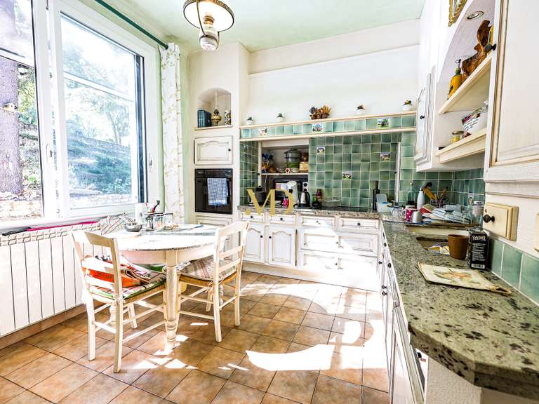 Maison Bonnieux - 6 chambres - 203m²