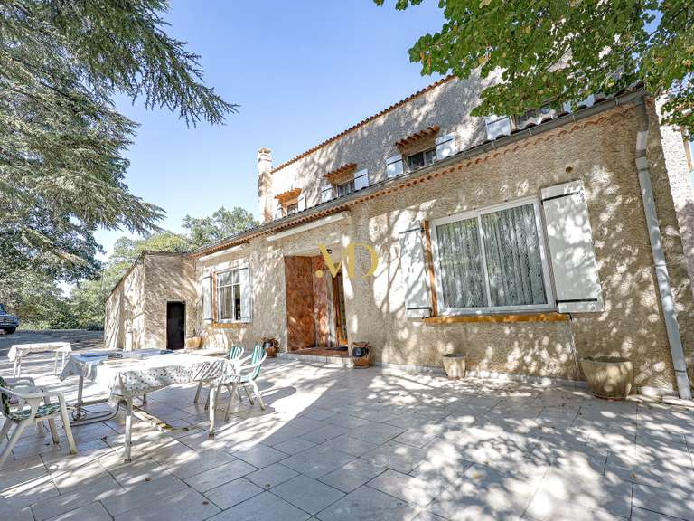 Maison Bonnieux - 6 chambres - 203m²