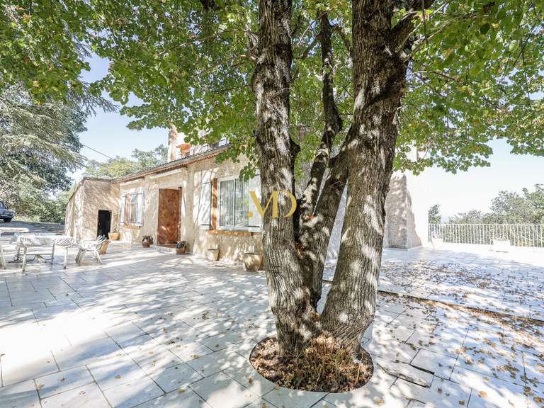 Maison Bonnieux - 6 chambres - 203m²