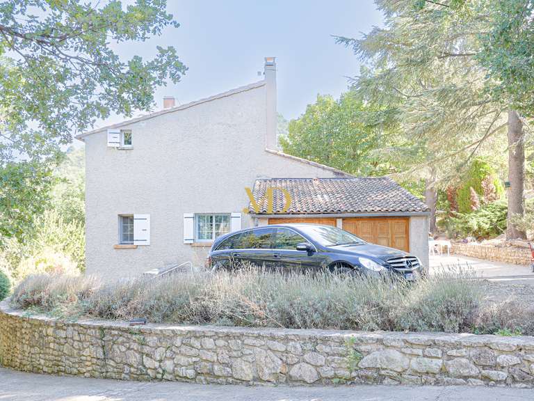 Maison Bonnieux - 6 chambres - 203m²