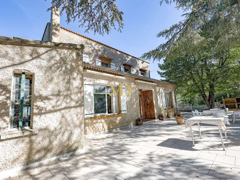 Maison Bonnieux - 6 chambres - 203m²