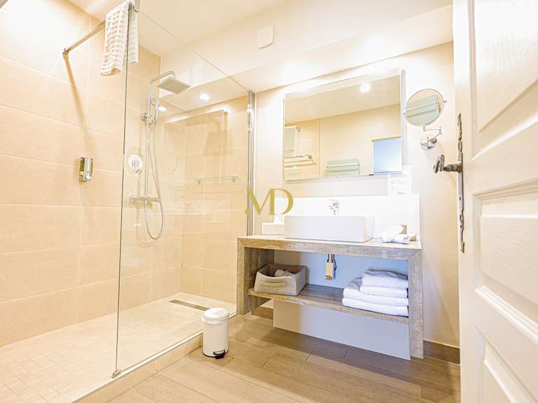 Maison Bonnieux - 8 chambres - 300m²