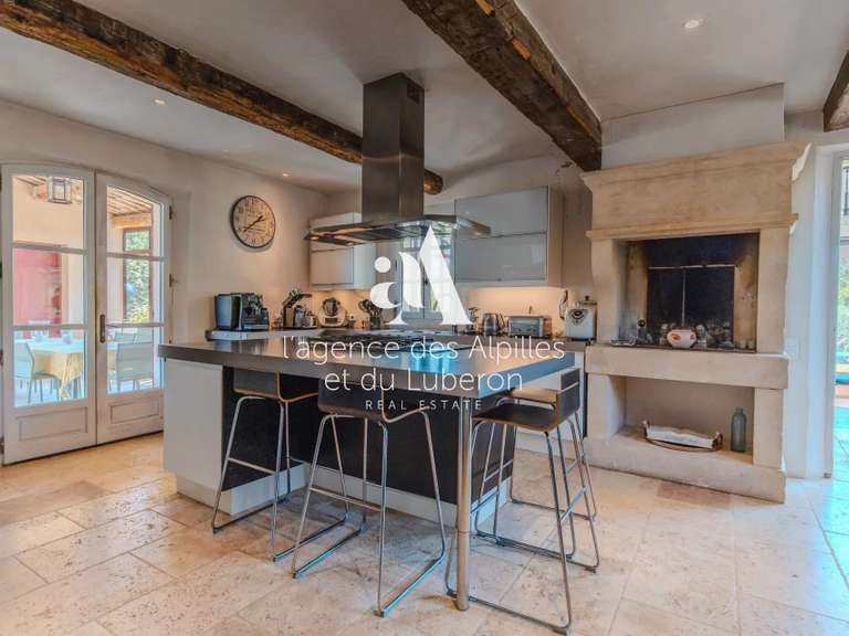 Maison Bonnieux - 8 chambres - 420m²