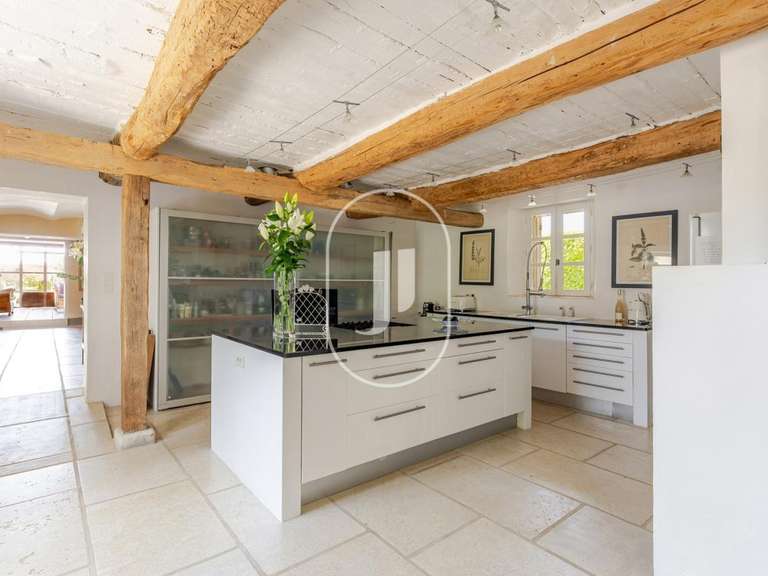 Maison Bonnieux - 10 chambres - 690m²