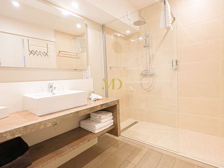 Maison Bonnieux - 8 chambres - 300m²