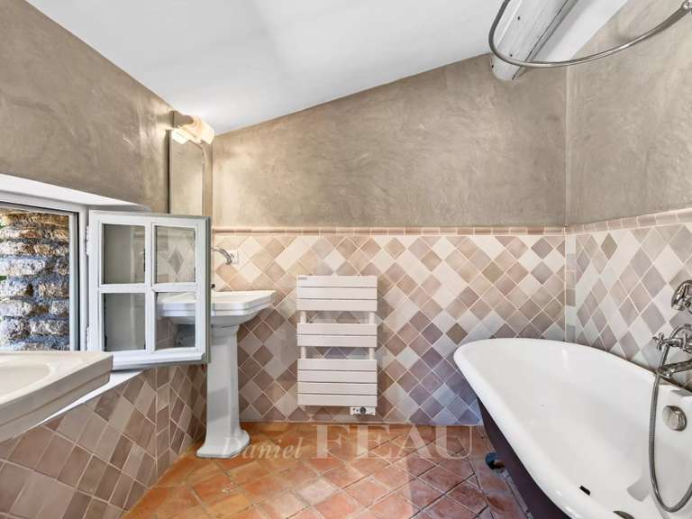 Maison Bonnieux - 6 chambres - 340m²