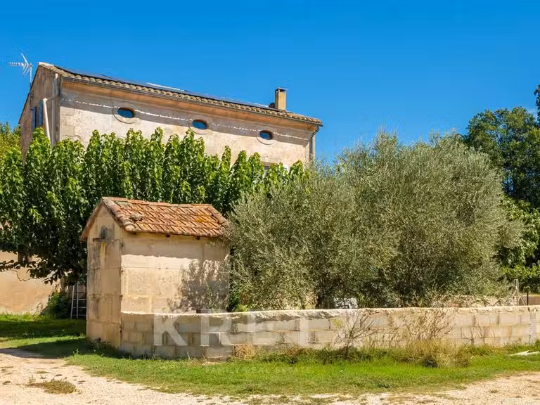 Maison Bonnieux - 17 chambres - 832m²