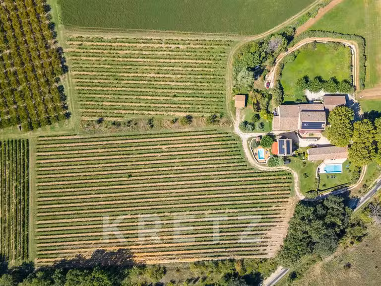 Maison Bonnieux - 17 chambres - 832m²