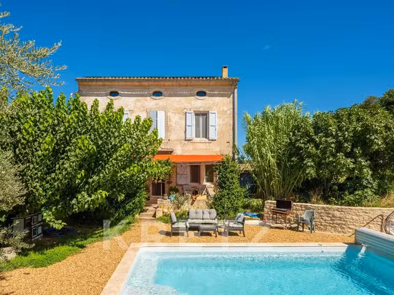 Maison Bonnieux - 17 chambres - 832m²