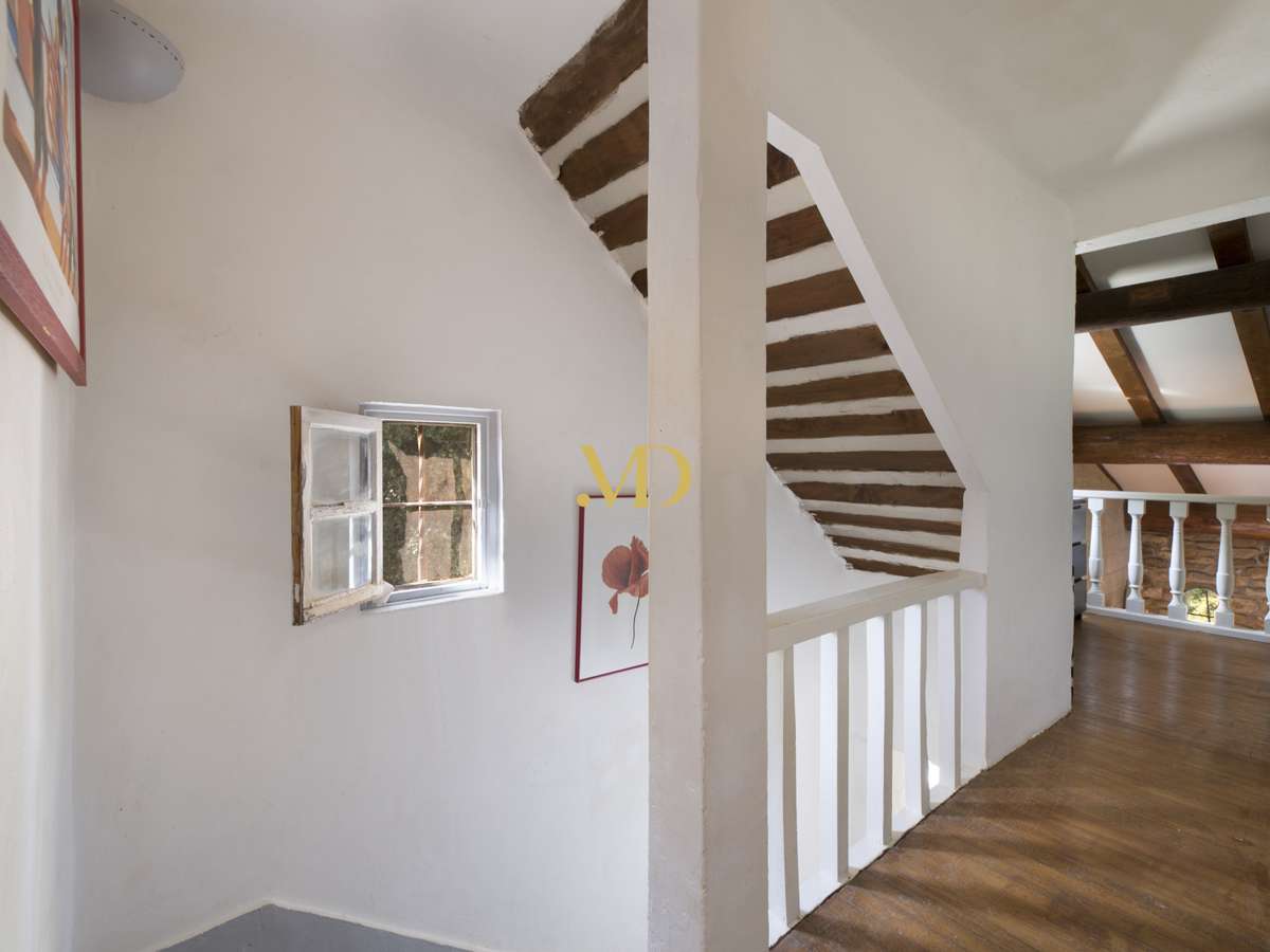 House Bonnieux