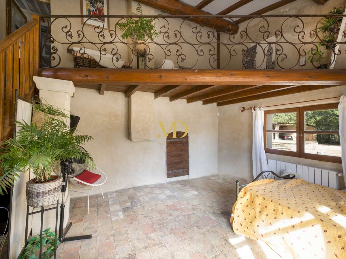 House Bonnieux