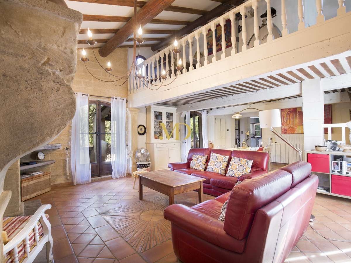House Bonnieux
