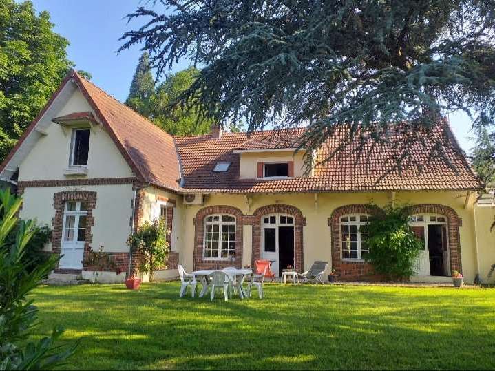 House Bonny-sur-Loire - 12 bedrooms