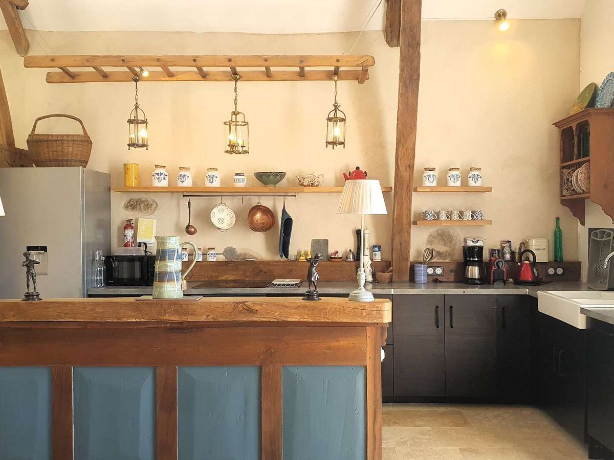 House Bor-et-Bar